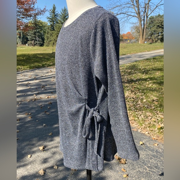 Ophelia Roe 2X Top Gray sparkly sweater/Side Tie Crew neck Long Sleeve soft knit - Picture 3 of 8